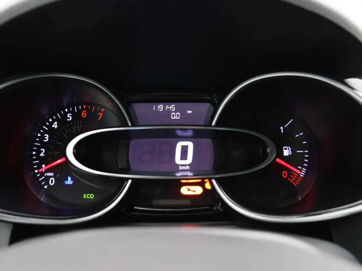 0.9 TCe Limited | Navigatie | Parkeersensoren achter | Cruise control | Bluetooth | Airco |