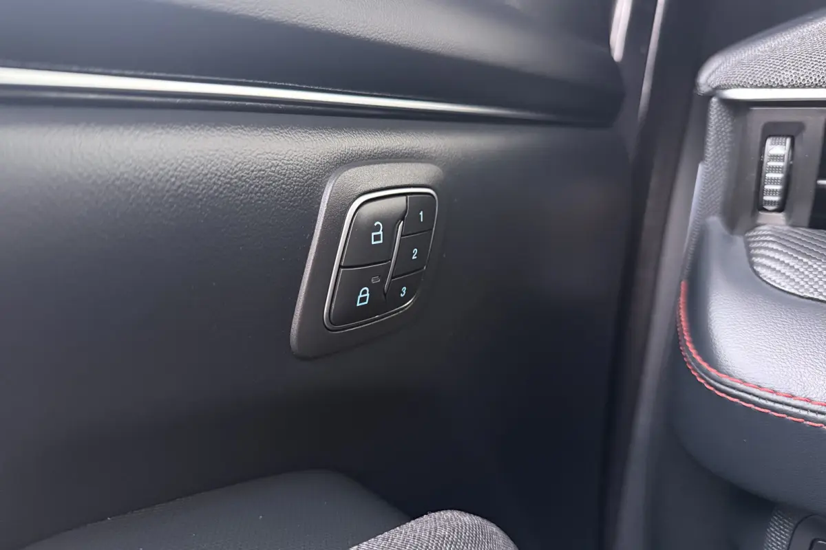 Extended First Edition AWD 98 kWh (SOH 94%) Pano-dak Adapt. Cruise 360* Camera