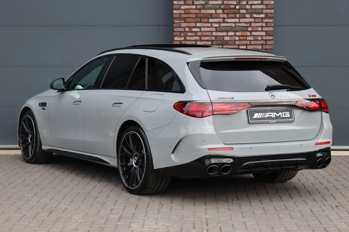AMG 53 4MATIC+ | 585pk | Achterasbesturing | Distronic+ | Verwarmd Stuurwiel | Burmester | Digital Light | Trekhaak | Surround Camera | Verwarmd Stuurwiel | Augmented Reality |