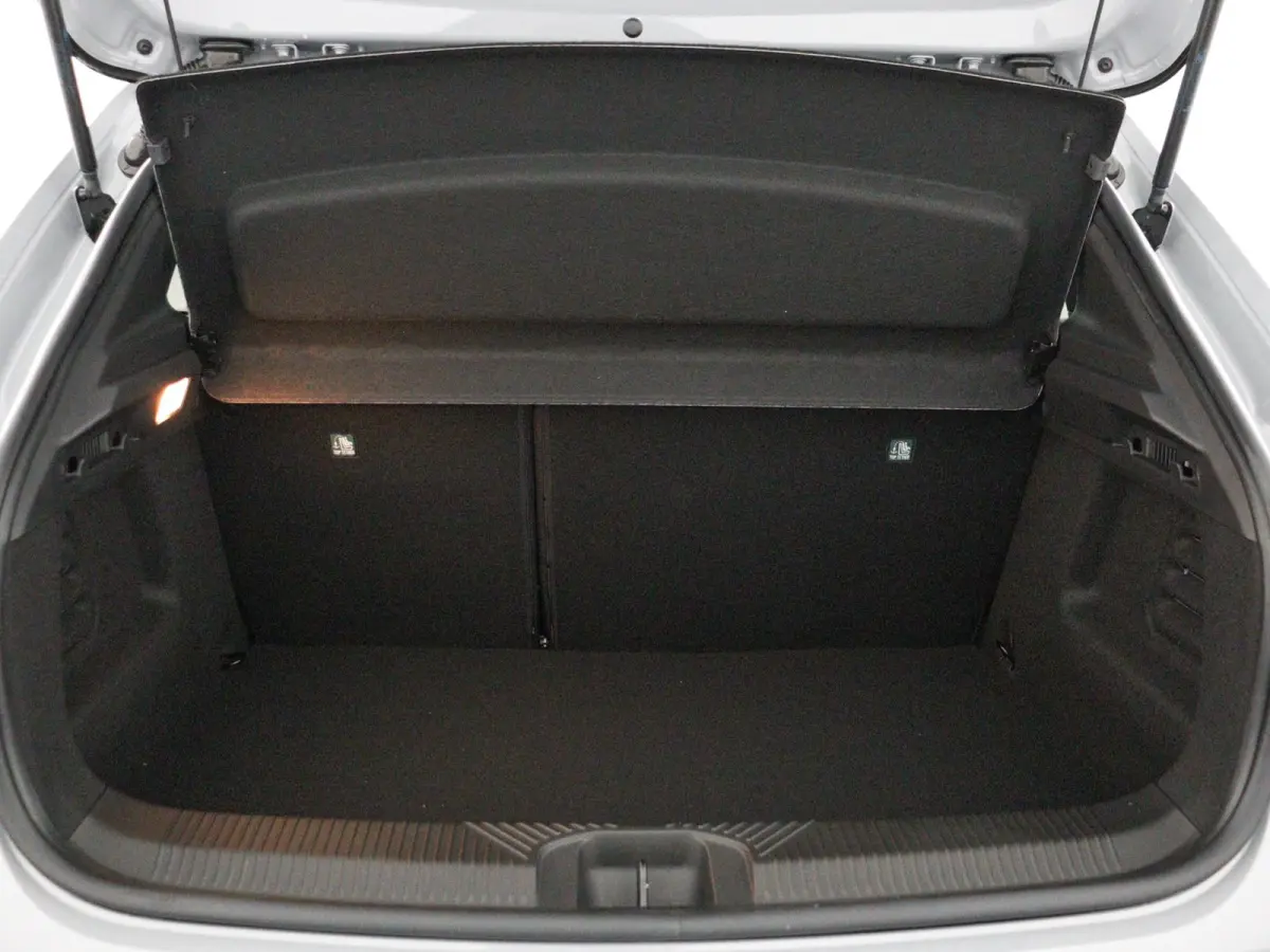 techno full hybrid E-Tech 160 pk | lichtmetalen wielen 18""rythmic" |