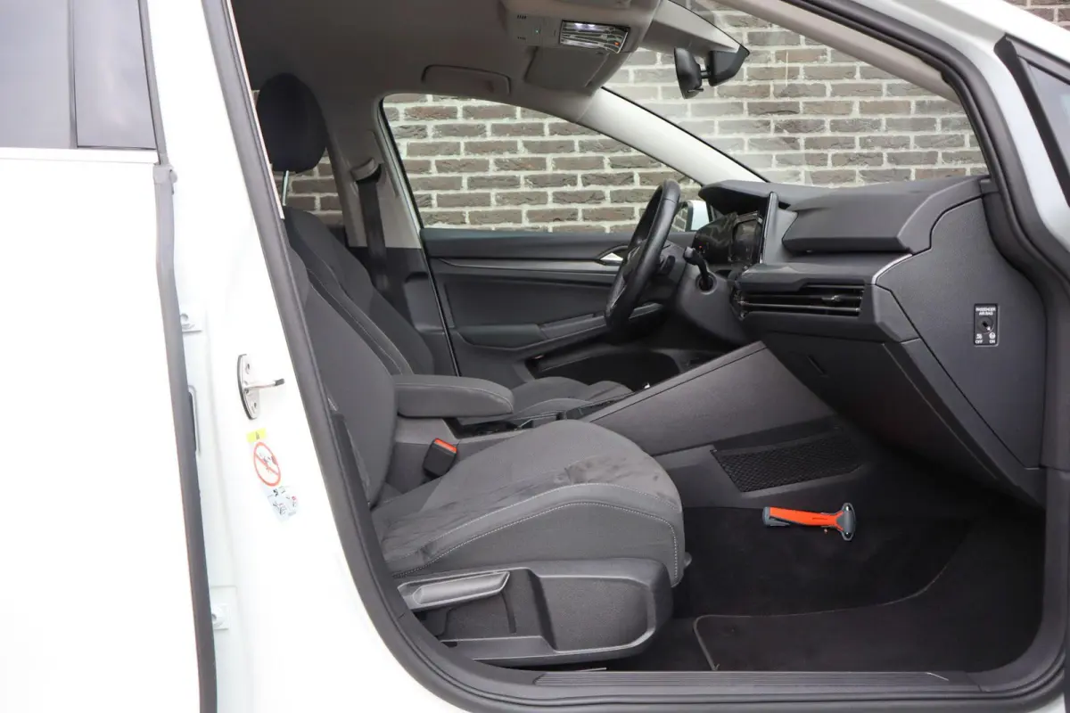 1.4 eHybrid 204pk Style | SoH 93% | Navigatie | Ergonomische Bestuurdersstoel | All Seasonbanden
