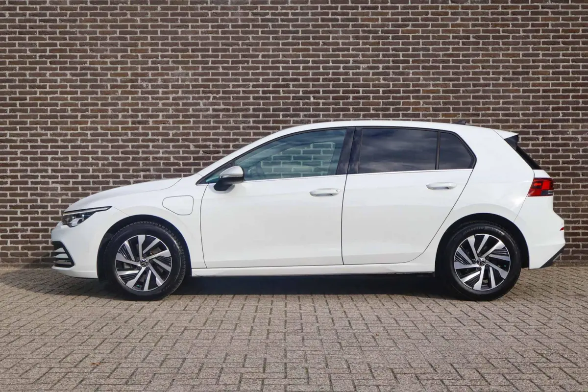 1.4 eHybrid 204pk Style | SoH 93% | Navigatie | Ergonomische Bestuurdersstoel | All Seasonbanden