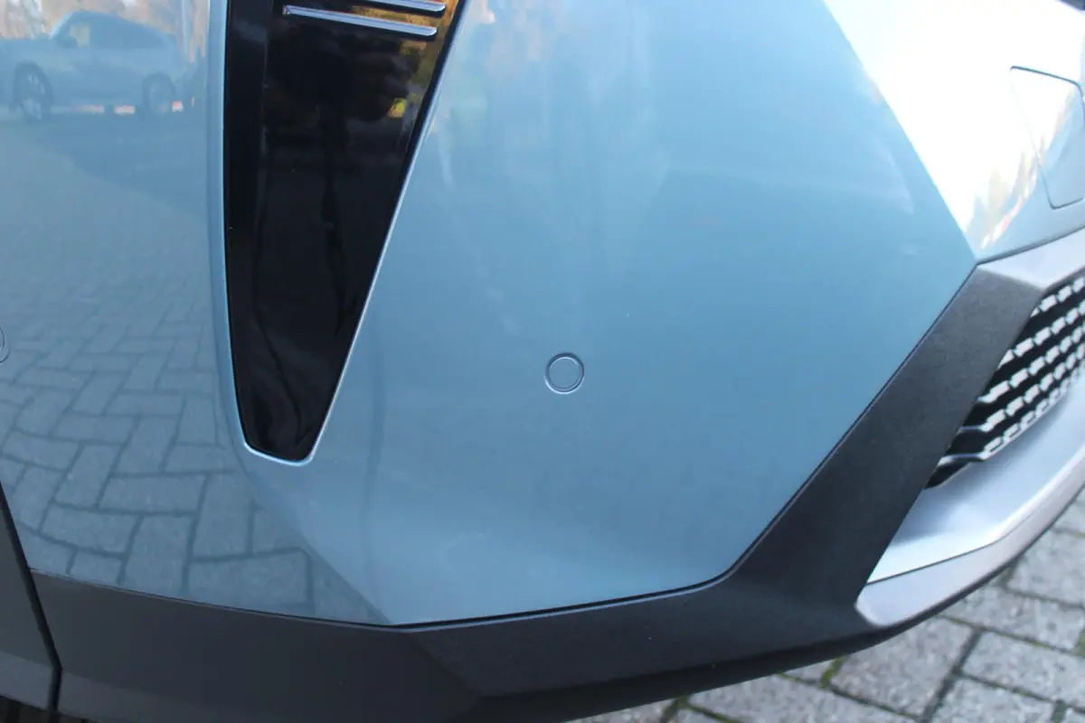 1.2 Hybrid 145PK GT | PANORMASCH SCHUIF / KANTELDAK | | 360° VISION & DRIVE ASSIST PACK: ANTI DIEFSTAL ALARM MET SUPERVERGRENDELING/VERWARMBAAR VOLLEDEREN STUURWIEL/VISEOPARK 360° HD CAMER