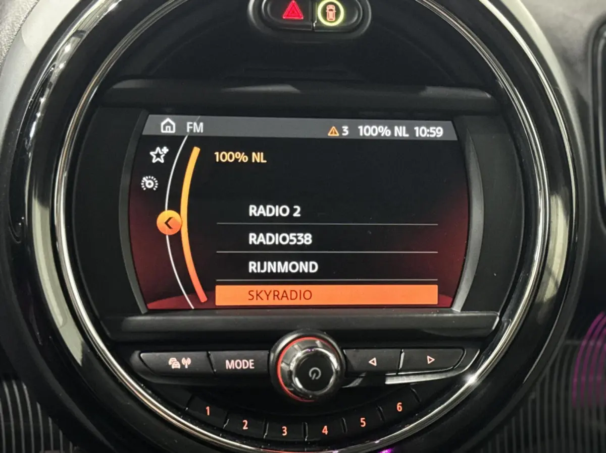 Hybrid ALL4 Chilli|PANO|HUD|KEYLESS|H&K