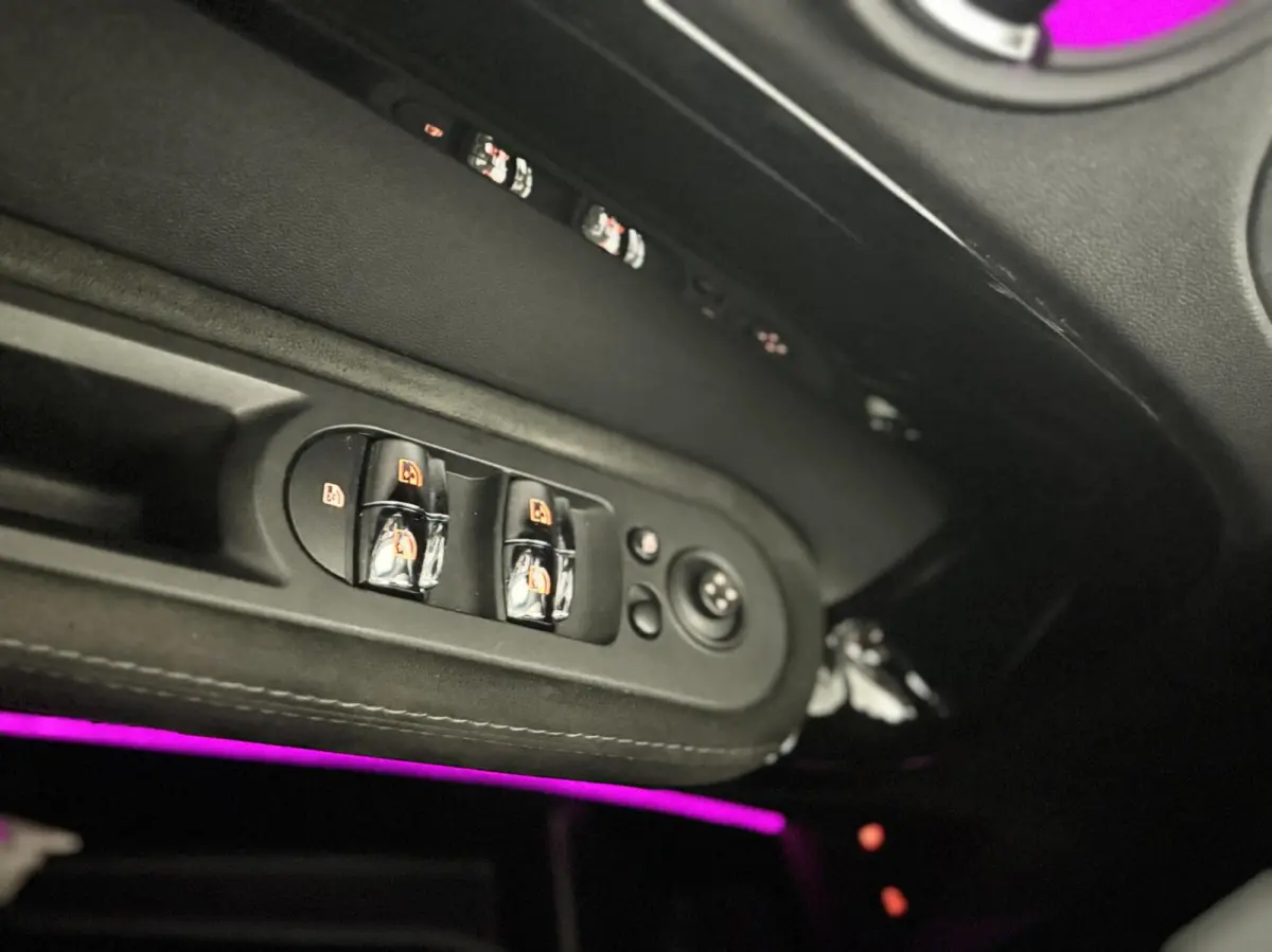 Hybrid ALL4 Chilli|PANO|HUD|KEYLESS|H&K