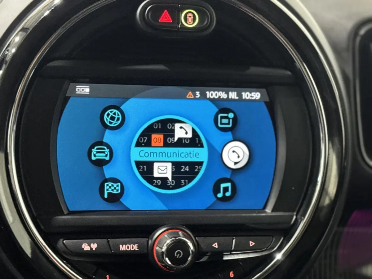 Hybrid ALL4 Chilli|PANO|HUD|KEYLESS|H&K