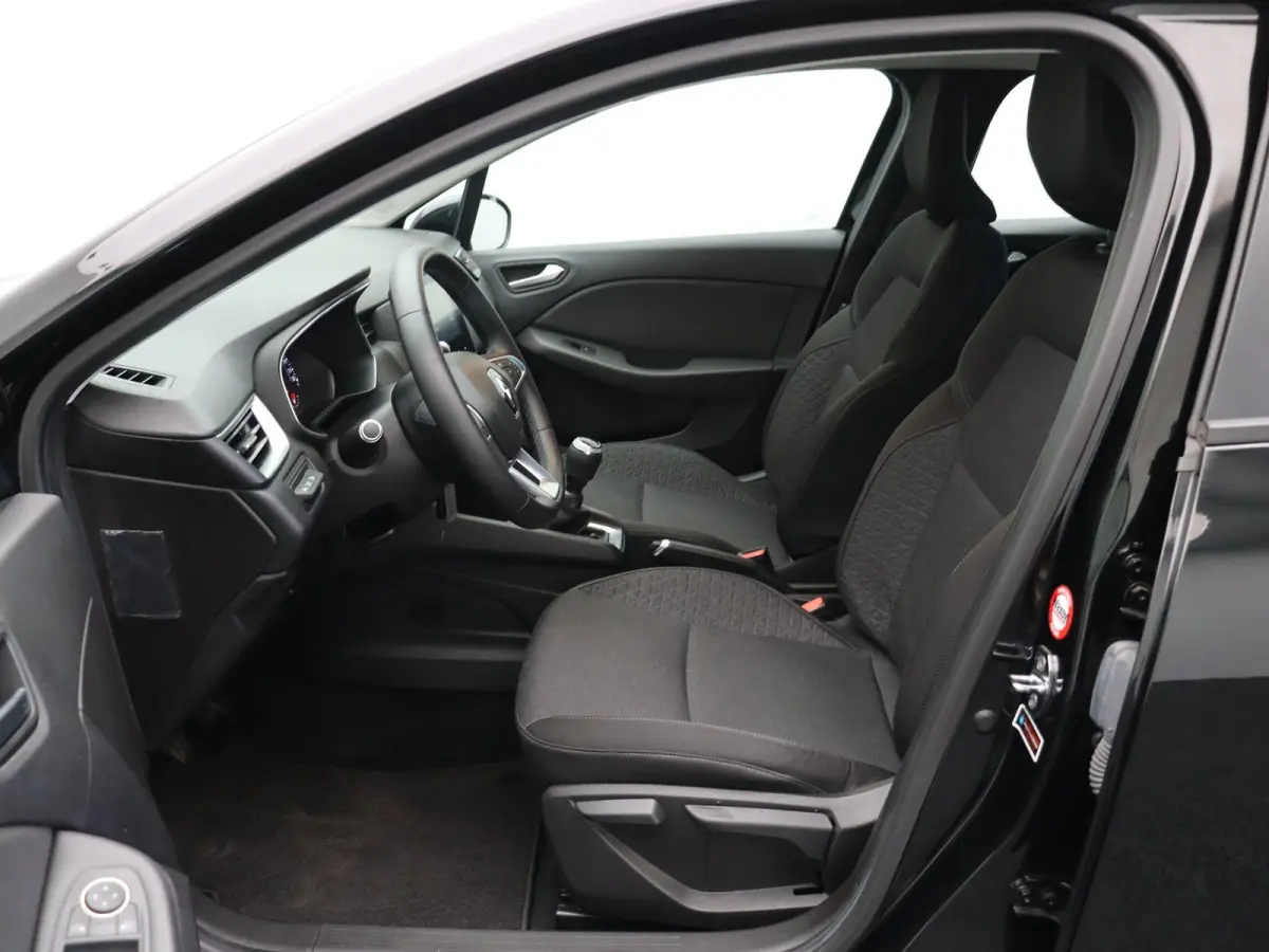 1.0 TCe Zen | Parkeersensoren achter | Cruise control | Navigatie | LED verlichting | Airco |