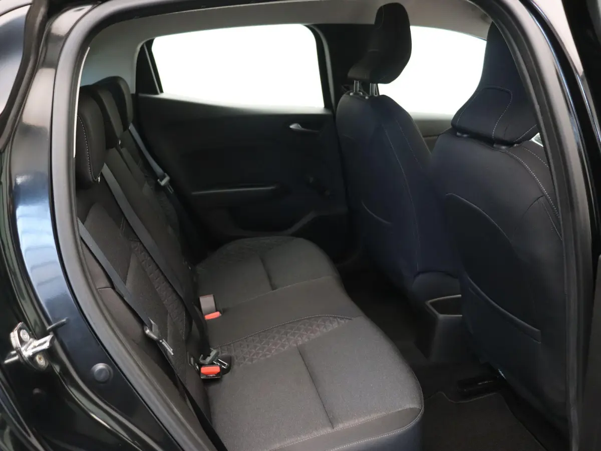 1.0 TCe Zen | Parkeersensoren achter | Cruise control | Navigatie | LED verlichting | Airco |
