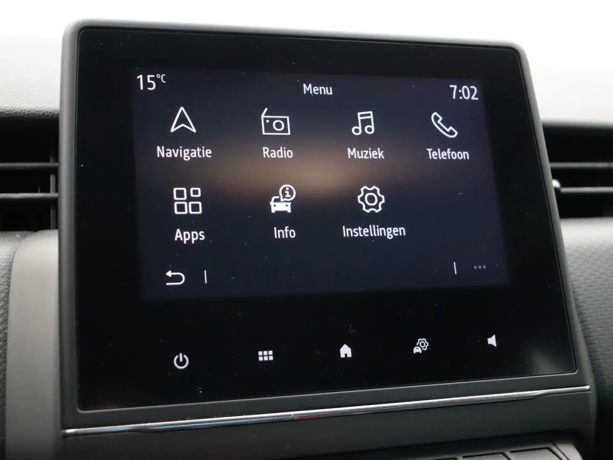 1.0 TCe Zen | Parkeersensoren achter | Cruise control | Navigatie | LED verlichting | Airco |