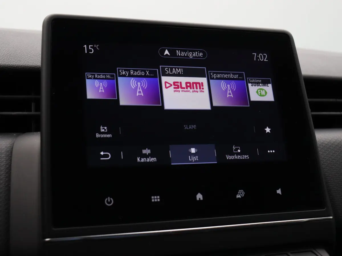 1.0 TCe Zen | Parkeersensoren achter | Cruise control | Navigatie | LED verlichting | Airco |