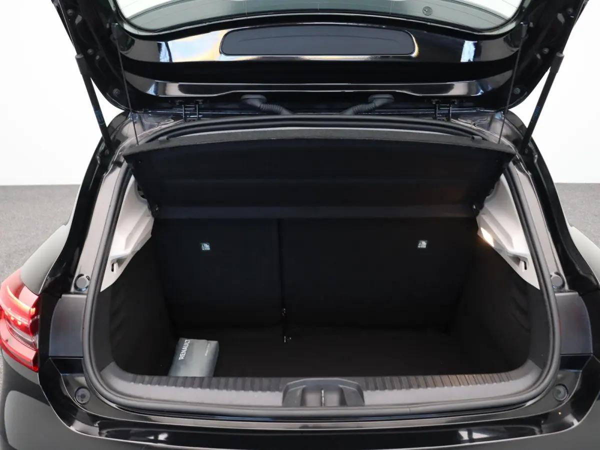 1.0 TCe Zen | Parkeersensoren achter | Cruise control | Navigatie | LED verlichting | Airco |