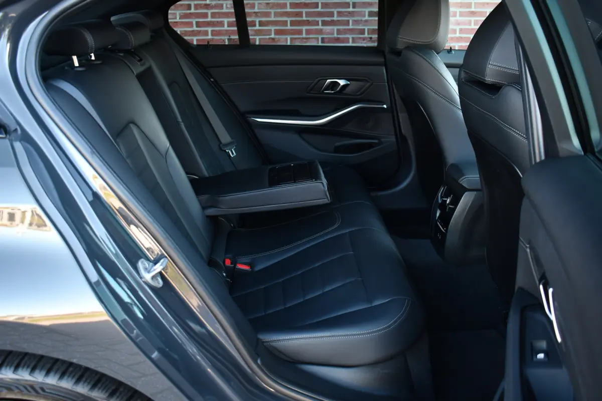 330e M-Sport Dravit E-Dak Trekh E-zetels 19inch HUD Adp-onderstel