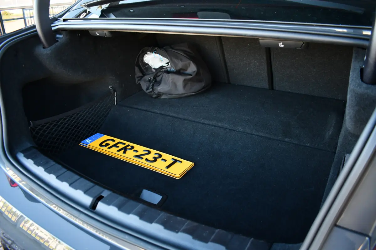 330e M-Sport Dravit E-Dak Trekh E-zetels 19inch HUD Adp-onderstel