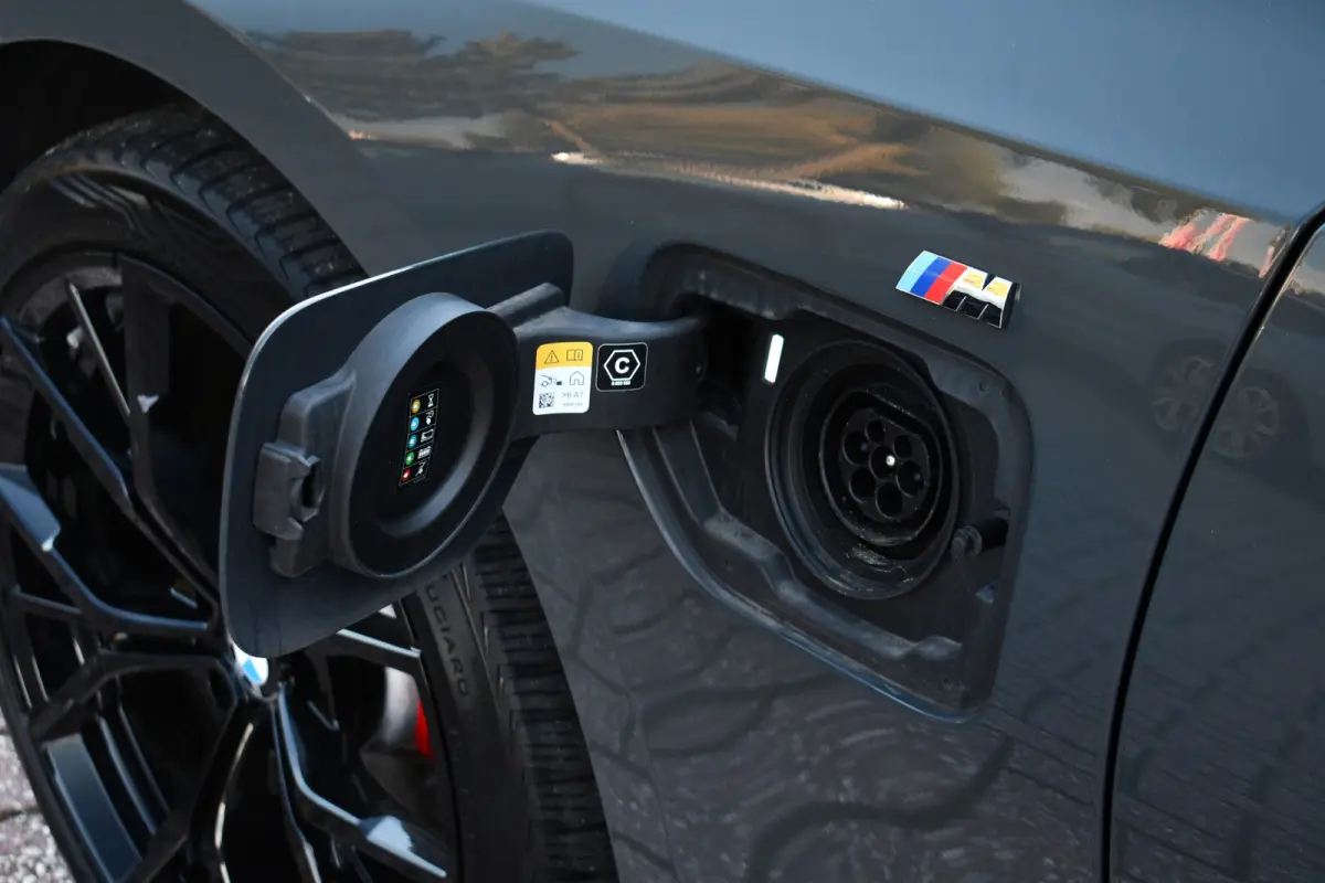 330e M-Sport Dravit E-Dak Trekh E-zetels 19inch HUD Adp-onderstel
