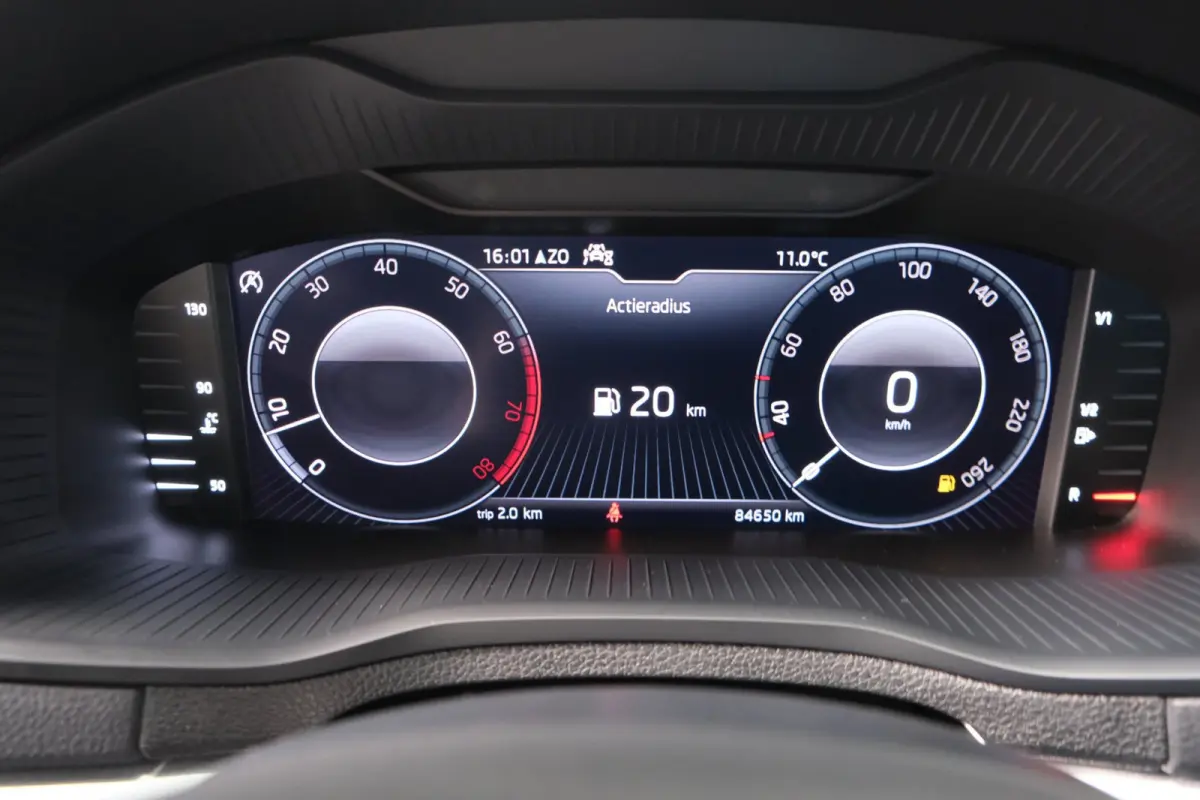 1.5 TSI ACT Business Edition Plus - N.A.P. Airco, Cruise, PDC, Navi, Stoelverwarming, Carplay, Virtueel display.