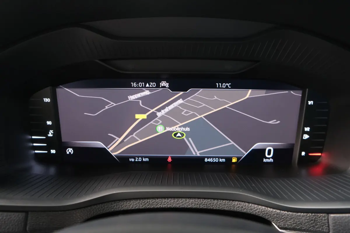 1.5 TSI ACT Business Edition Plus - N.A.P. Airco, Cruise, PDC, Navi, Stoelverwarming, Carplay, Virtueel display.