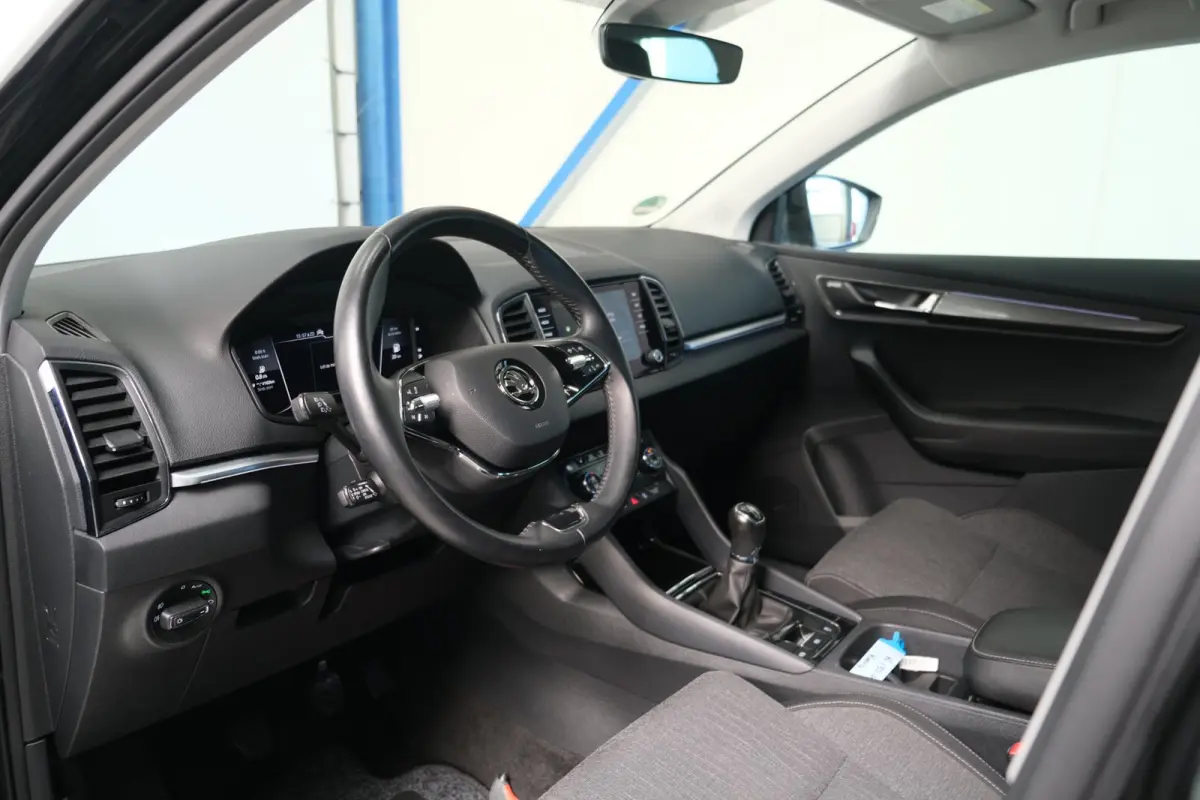 1.5 TSI ACT Business Edition Plus - N.A.P. Airco, Cruise, PDC, Navi, Stoelverwarming, Carplay, Virtueel display.