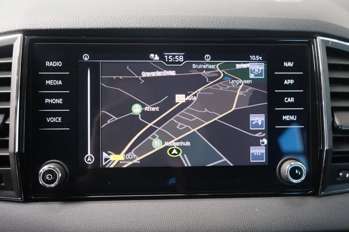 1.5 TSI ACT Business Edition Plus - N.A.P. Airco, Cruise, PDC, Navi, Stoelverwarming, Carplay, Virtueel display.