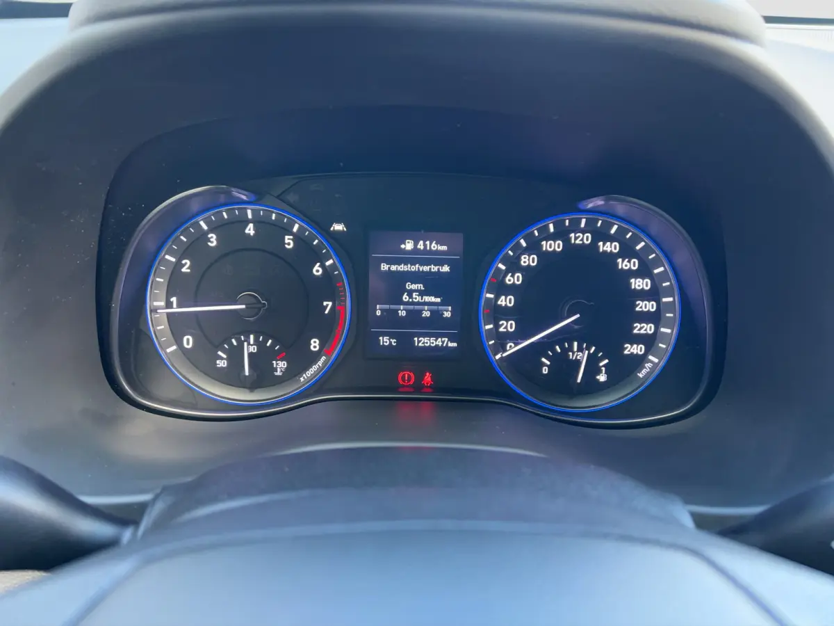 1.0 Turbo 120pk Essence | Camera | Carplay | Climate controle | Cruise controle | Trekhaak | Premium Audio | Parkeersensoren | Navigatie