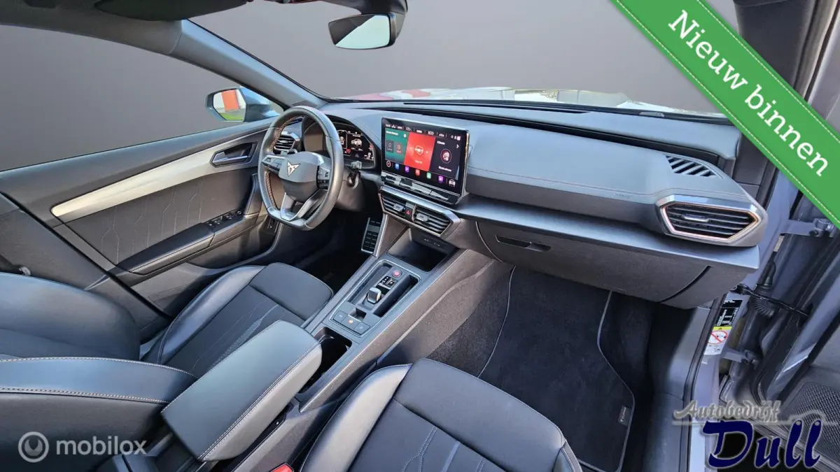 1.4 eHybrid VZ Performance 245PK DSG 25692km