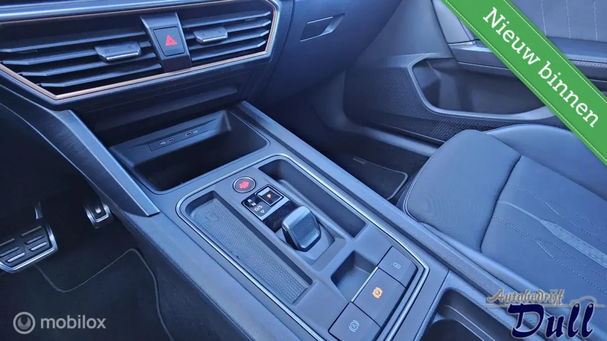 1.4 eHybrid VZ Performance 245PK DSG 25692km