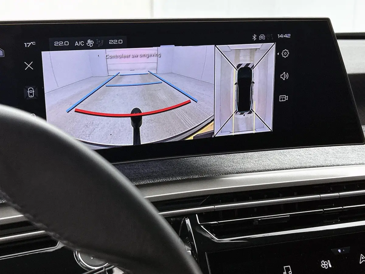 SUV Allure Avantage 73 kWh 210pk | Accu 99 % | 526km WLTP Actieradius | Navigatie | 360° Camera | Stuurverwarming | Adaptieve Cruise Control | Climate Control | Parkeersensoren v+a | Dodeho