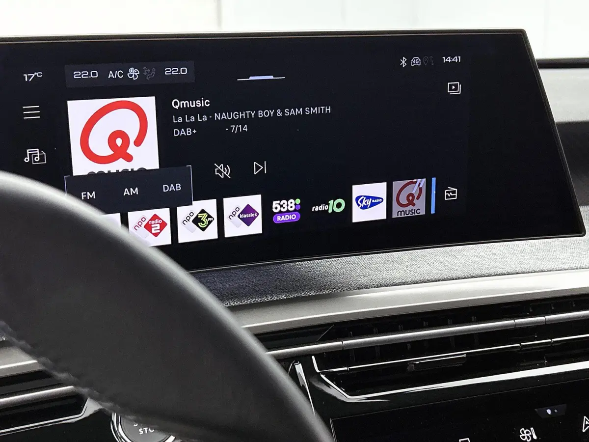 SUV Allure Avantage 73 kWh 210pk | Accu 99 % | 526km WLTP Actieradius | Navigatie | 360° Camera | Stuurverwarming | Adaptieve Cruise Control | Climate Control | Parkeersensoren v+a | Dodeho