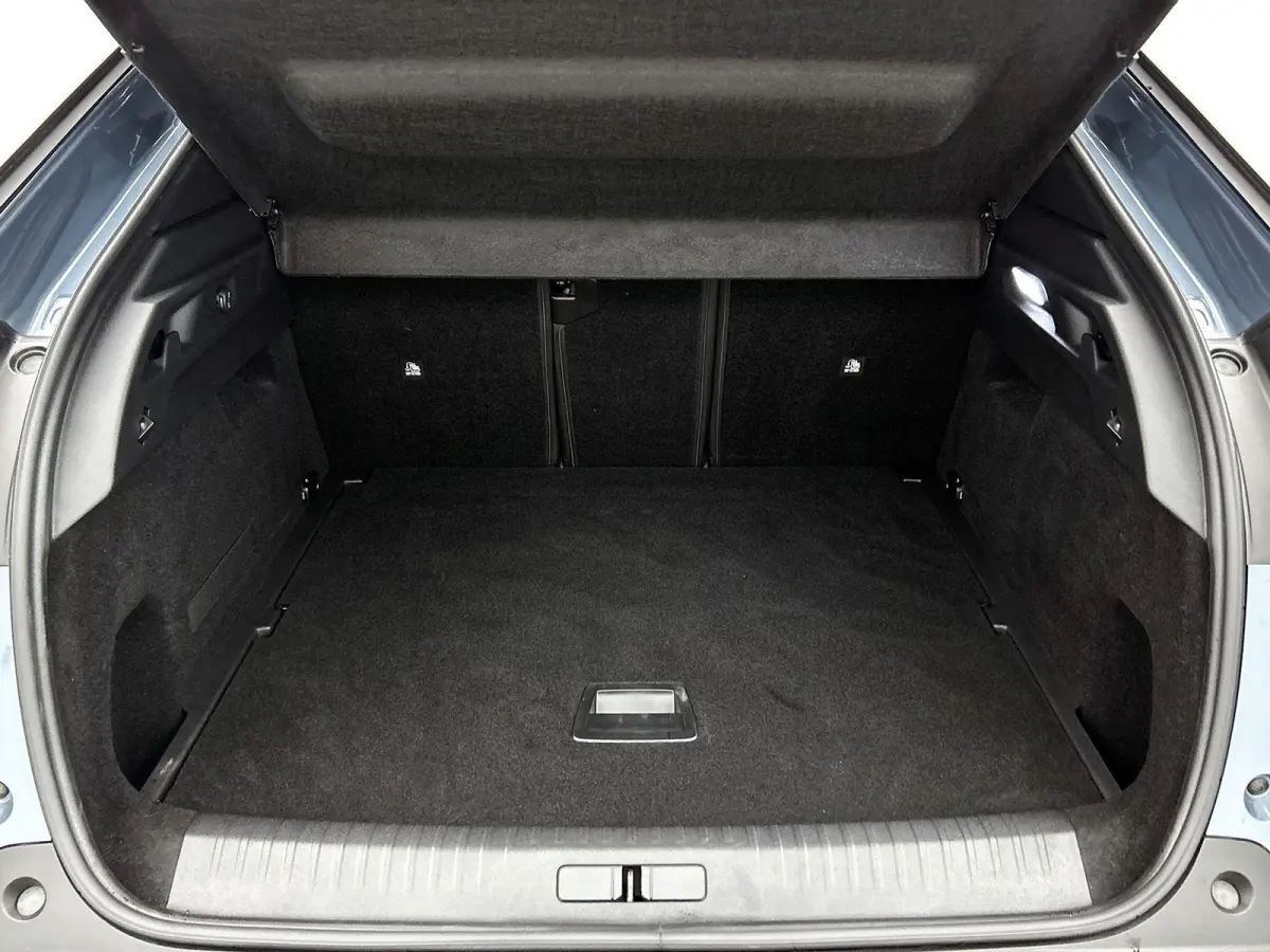 SUV Allure Avantage 73 kWh 210pk | Accu 99 % | 526km WLTP Actieradius | Navigatie | 360° Camera | Stuurverwarming | Adaptieve Cruise Control | Climate Control | Parkeersensoren v+a | Dodeho