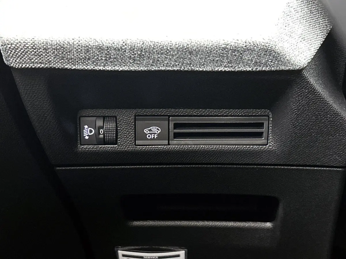 SUV Allure Avantage 73 kWh 210pk | Accu 99 % | 526km WLTP Actieradius | Navigatie | 360° Camera | Stuurverwarming | Adaptieve Cruise Control | Climate Control | Parkeersensoren v+a | Dodeho