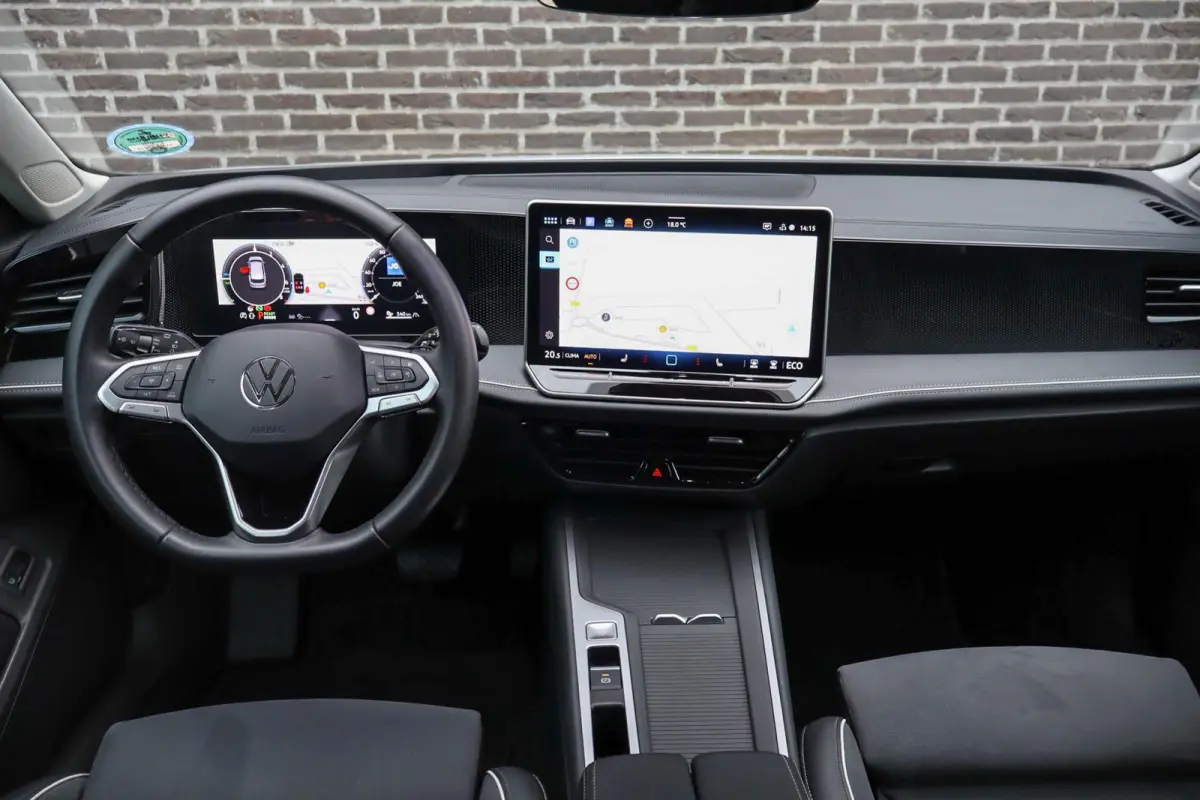 1.5 eHybrid 204pk Business | SoH 100% | Head-up Display | Side Assist | Massage Voorstoelen