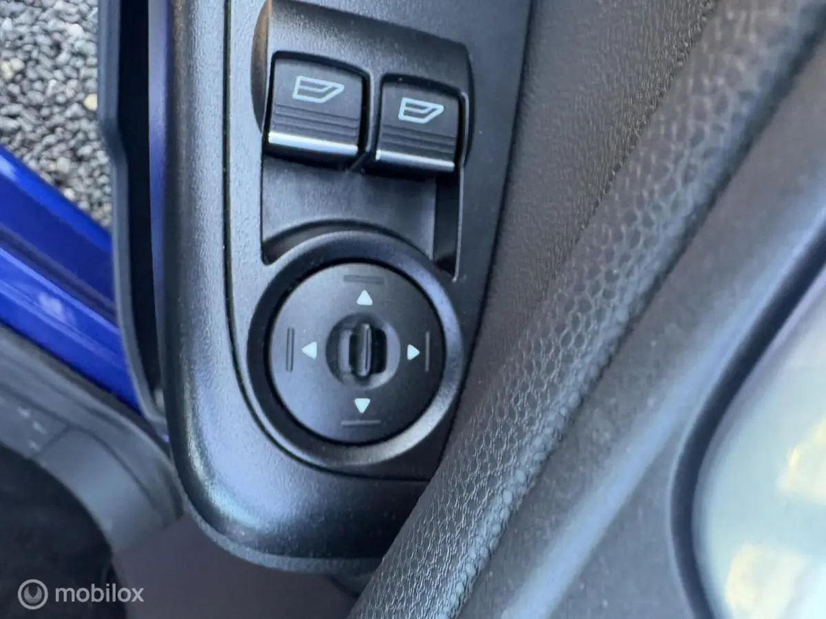 1.0 Style "ZUINIG+AIRCO+NAVI+WEINIG KILOMETERS"