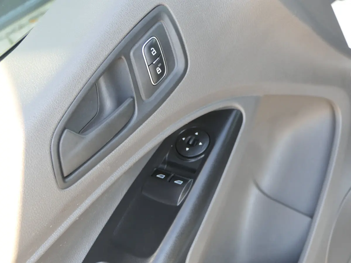 1.5 EcoBlue L1 Trend | Laadruimte Pakket | Trekhaak | Cruise Control | Bluetooth | Verwarmde Voorruit | Schuifdeur