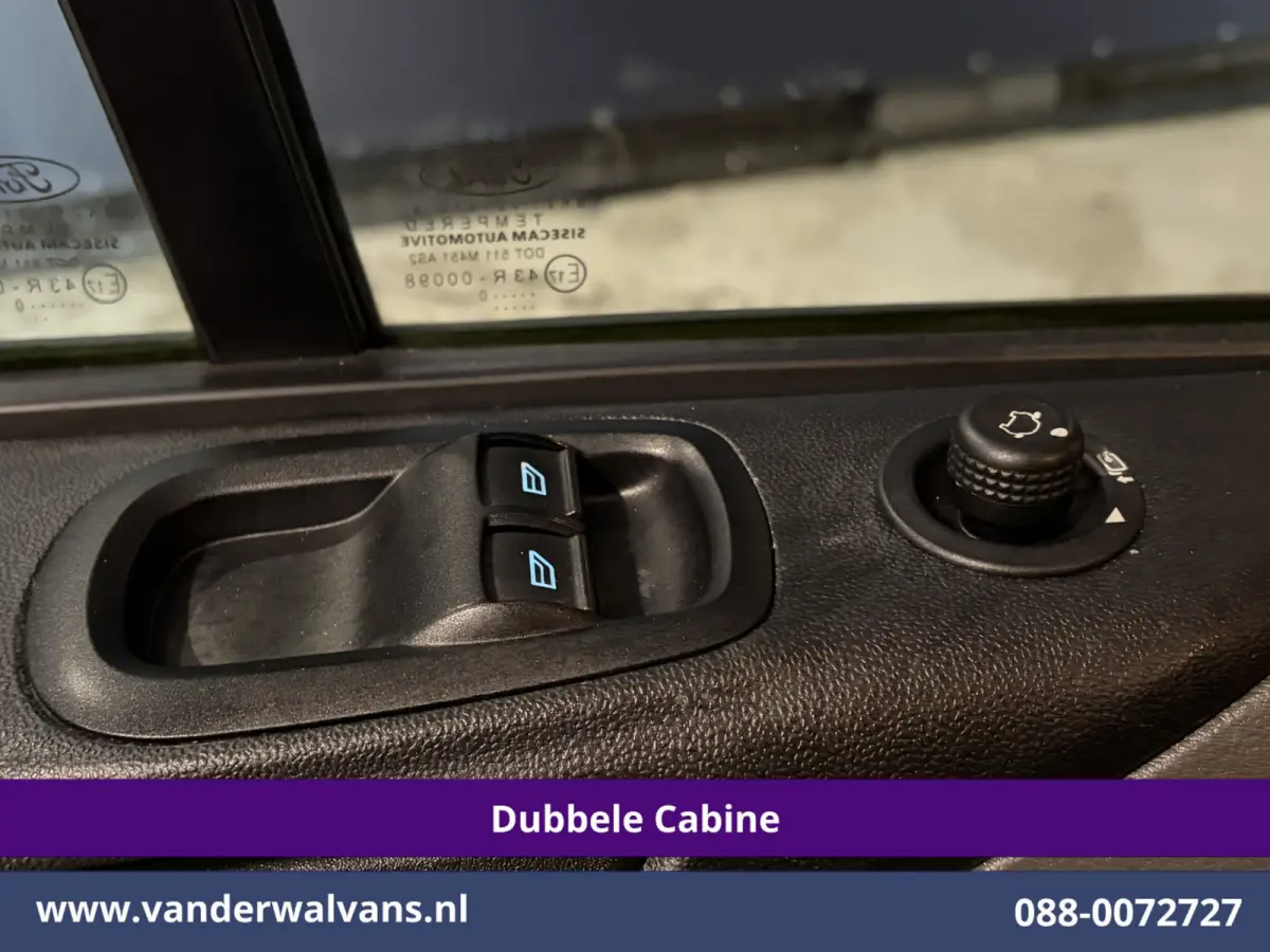2.0 TDCI 131pk L2H1 Dubbele Cabine Euro6 Airco | 6-Zits | Camera | Navigatie | LED | Apple Carplay Cruisecontrol, Stoelverwarming, Verwarmde Voorruit, Parkeersensoren, Bijrijdersbank