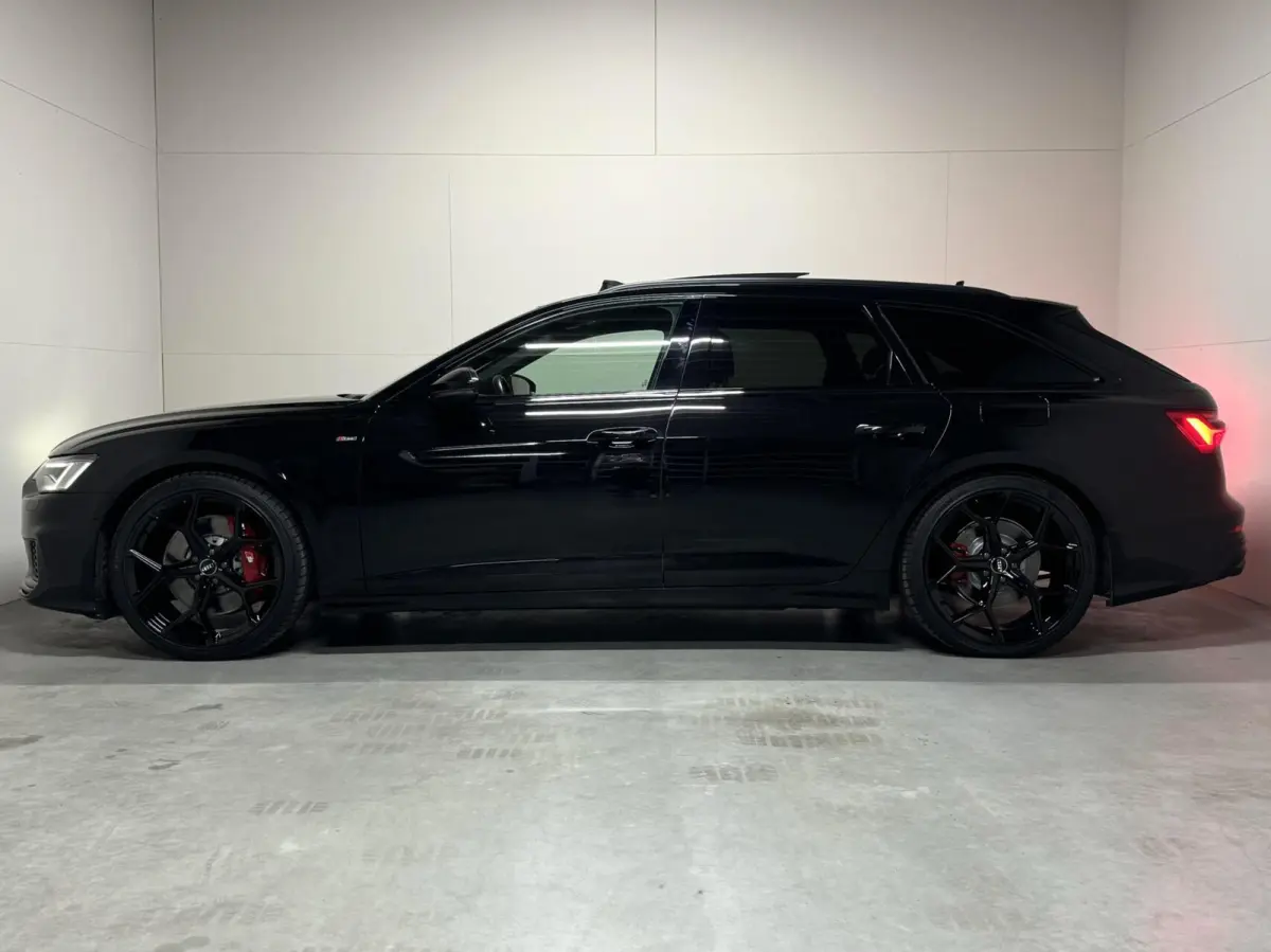 55 TFSI e Quattro Competition S-Line Black Edition