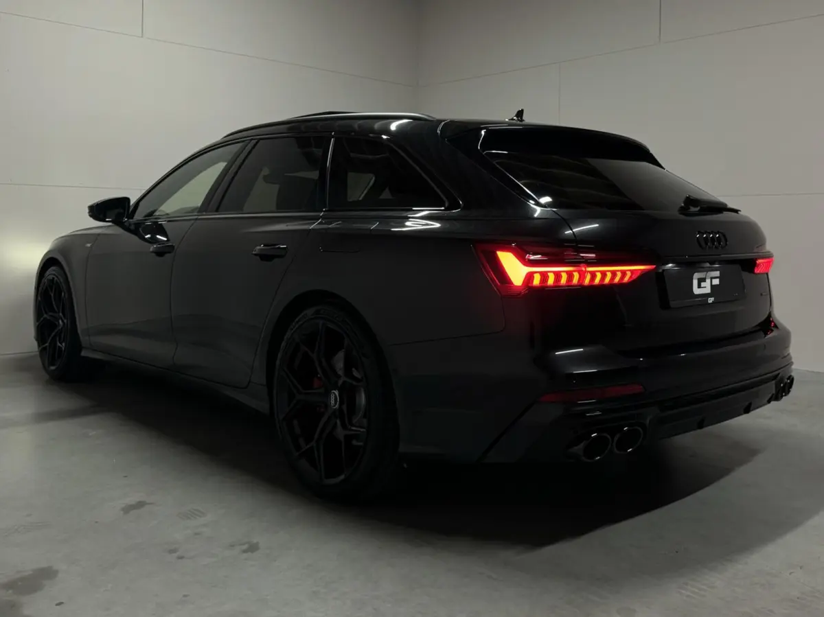 55 TFSI e Quattro Competition S-Line Black Edition