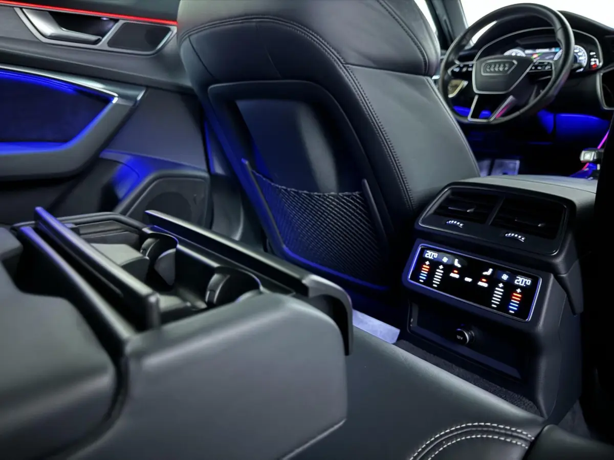 55 TFSI e Quattro Competition S-Line Black Edition