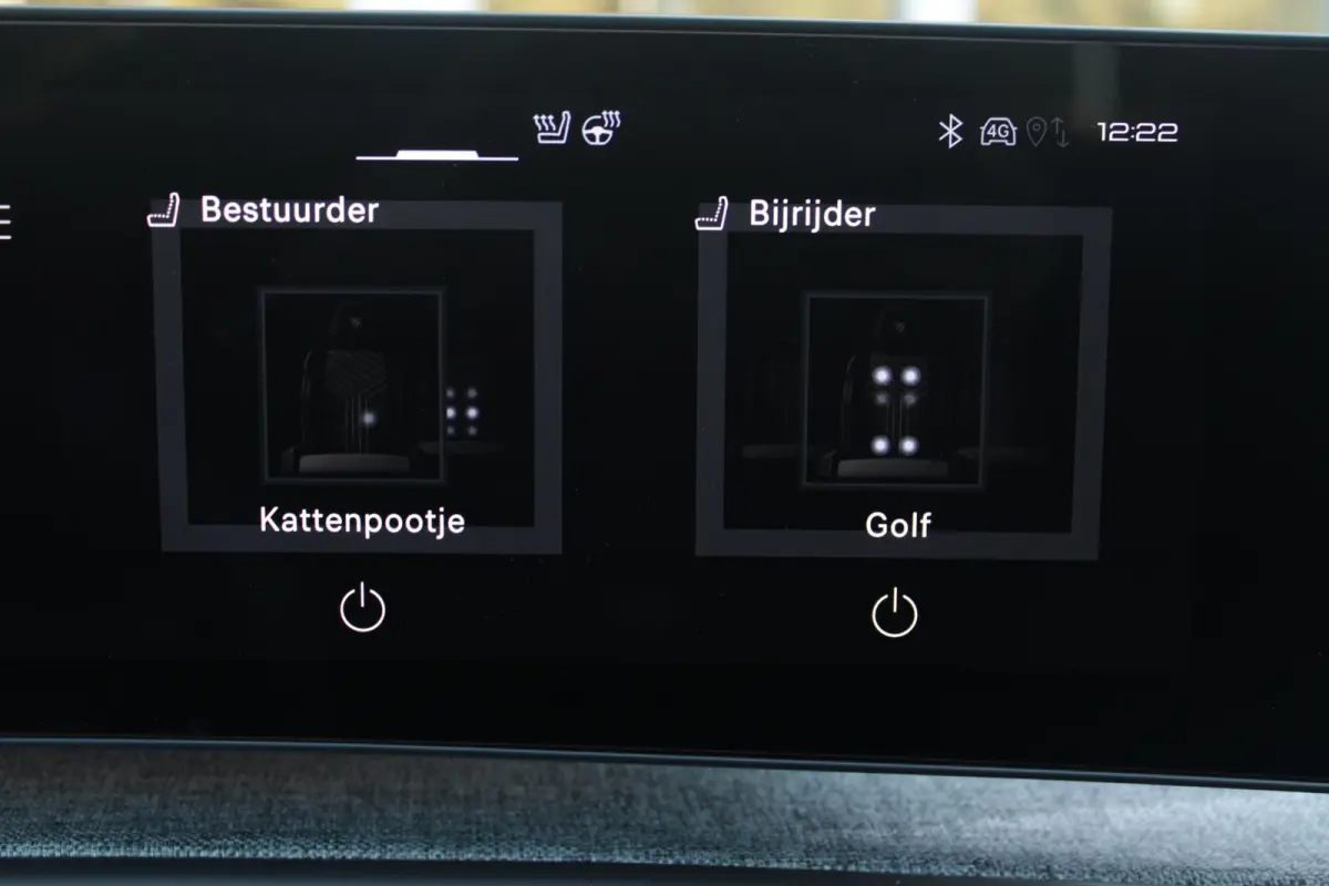 1.6 plug-in Hybrid 225PK GT Exclusive | PANORMASCH SCHUIF / KANTELDAK | | 360° VISION & DRIVE ASSIST PACK: ANTI DIEFSTAL ALARM MET SUPERVERGRENDELING/VERWARMBAAR VOLLEDEREN STUURWIEL/VISEOP