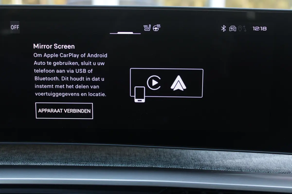 1.6 plug-in Hybrid 225PK GT Exclusive | PANORMASCH SCHUIF / KANTELDAK | | 360° VISION & DRIVE ASSIST PACK: ANTI DIEFSTAL ALARM MET SUPERVERGRENDELING/VERWARMBAAR VOLLEDEREN STUURWIEL/VISEOP