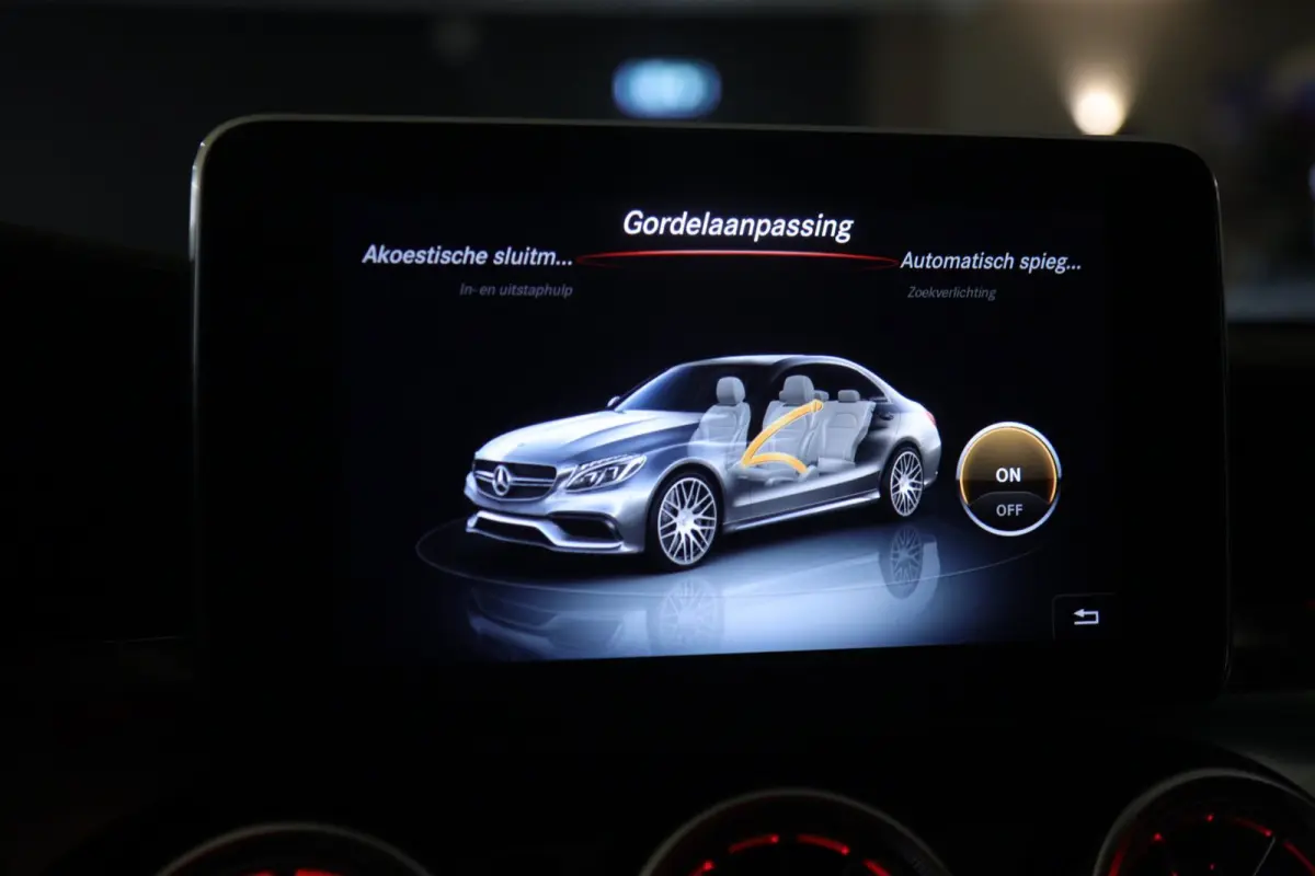 AMG 63 S PANO/360CAMERA/MEMORYSTOELEN/BOMVOL