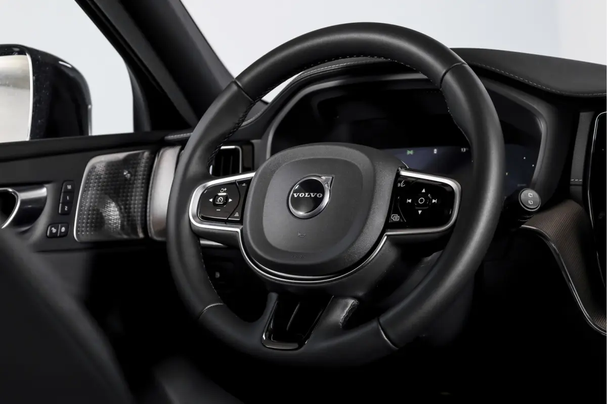 2.0 T8 Plug-in-hybrid AWD Polestar Engineered - Facelift MY26 | Bowers & Wilkins | Dig.Cockpit | Adapt.Cruise | Stoel+-Stuurverw. | PDC | 360 Camera | NAV + App.Connect + NAV | ECC | LM 22" 