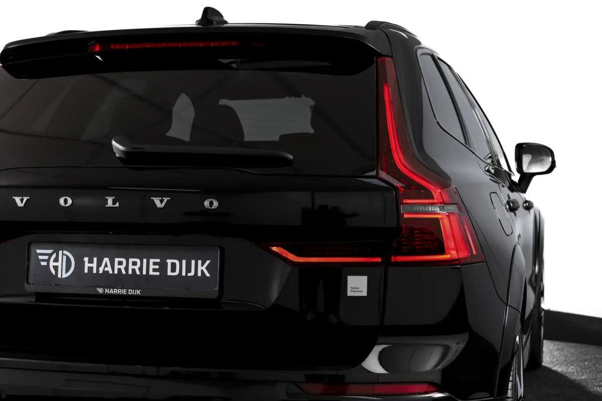 2.0 T8 Plug-in-hybrid AWD Polestar Engineered - Facelift MY26 | Bowers & Wilkins | Dig.Cockpit | Adapt.Cruise | Stoel+-Stuurverw. | PDC | 360 Camera | NAV + App.Connect + NAV | ECC | LM 22" 