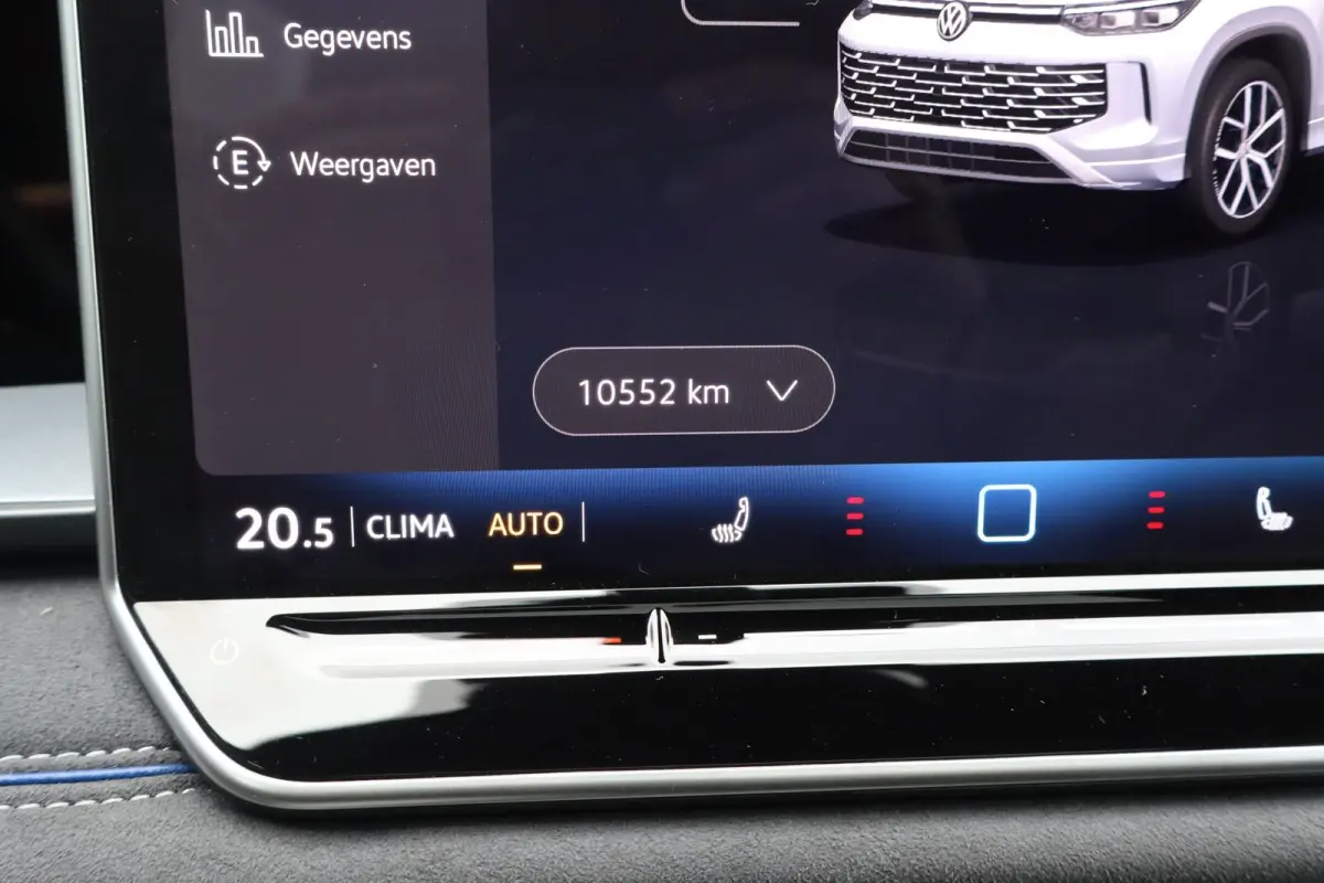 1.5 eHybrid 272pk R-Line Edition | SoH 100% | Panormadak | Blackstyle Pakket | Achteruitrijcamera