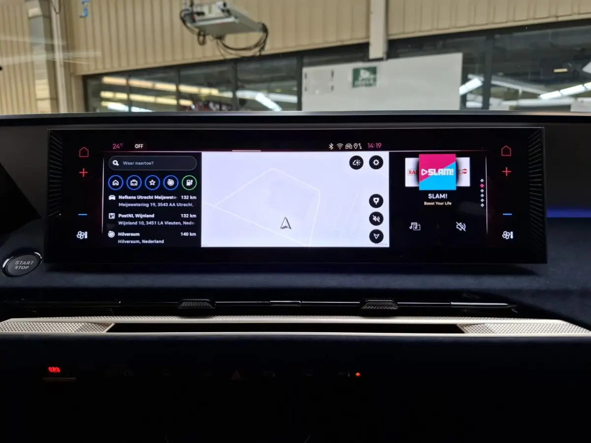 Étoile Absolute Comfort Tech 74 kWh Panorama Dak | Alcantara Stoelen met Geheugen en Massage | Premium Audio | 20" Lichtmetaal | Matrix LED | Bicolour | Ventialtie | 4-wiel besturing | Acht