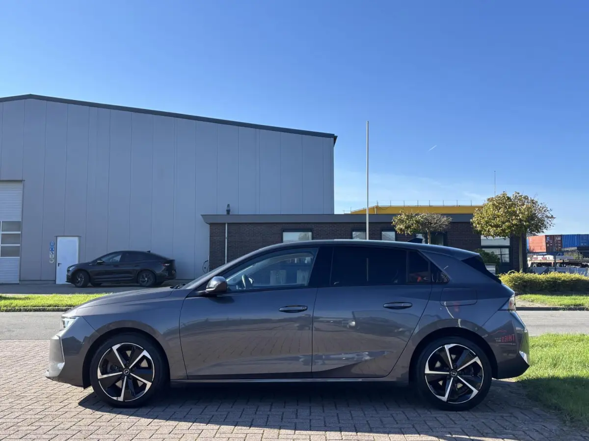 Hybrid Business Edition trekhaak camera stuur vw