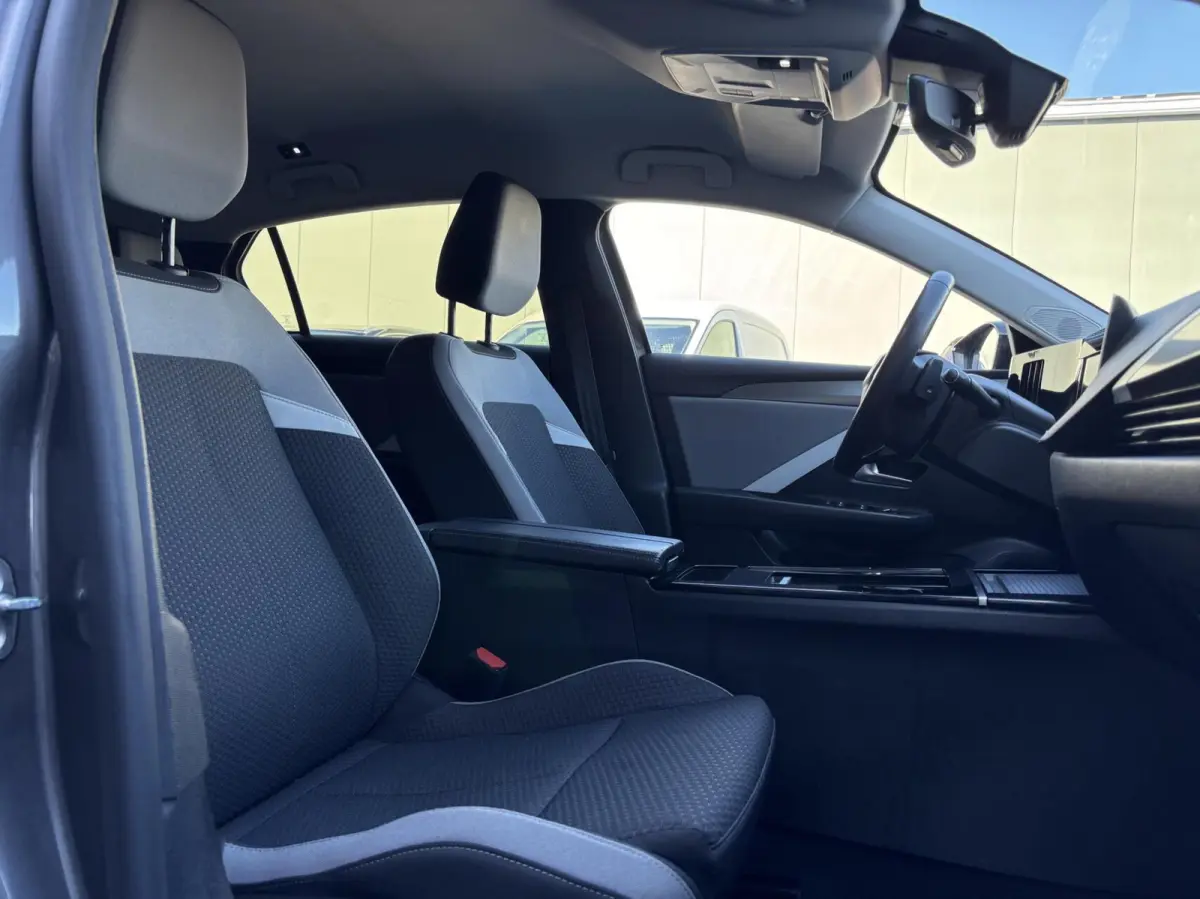 Hybrid Business Edition trekhaak camera stuur vw