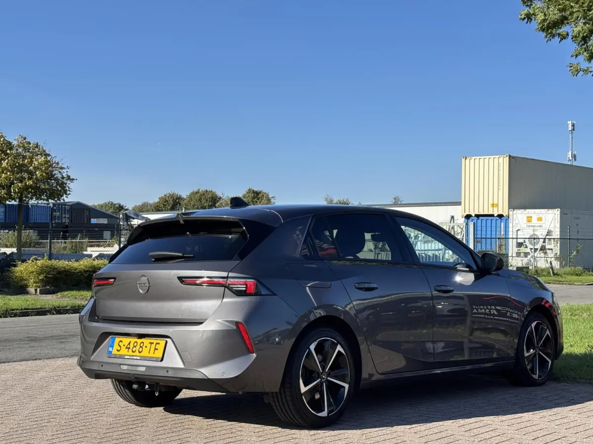 Hybrid Business Edition trekhaak camera stuur vw