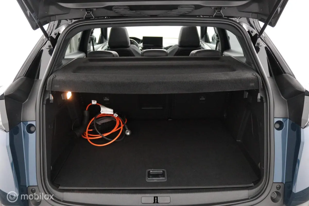 1.6 HYbrid 225 GT | Adapt. Cruise | Pano | Camera | Keyless | Navi