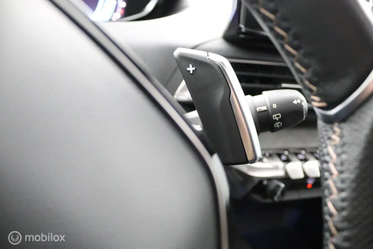 1.6 HYbrid 225 GT | Adapt. Cruise | Pano | Camera | Keyless | Navi