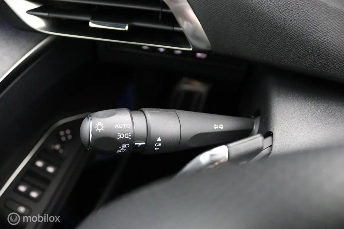 1.6 HYbrid 225 GT | Adapt. Cruise | Pano | Camera | Keyless | Navi