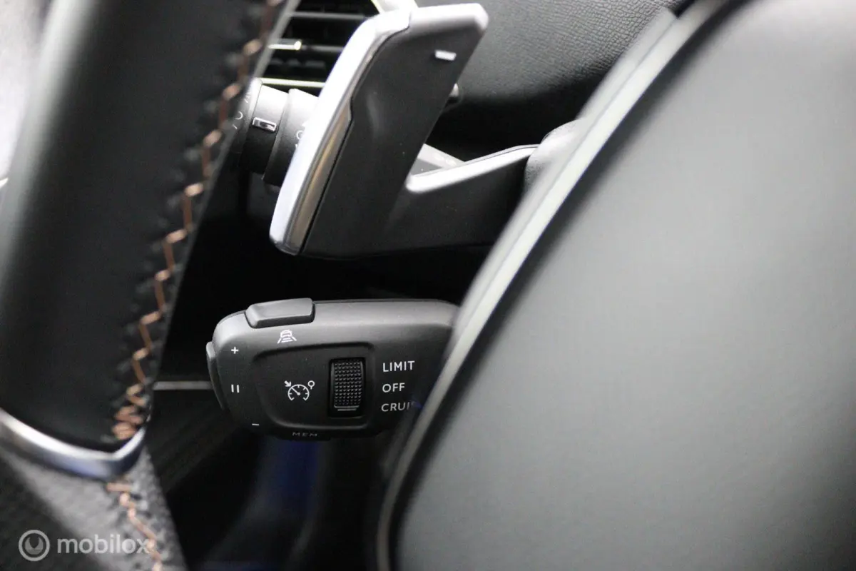 1.6 HYbrid 225 GT | Adapt. Cruise | Pano | Camera | Keyless | Navi